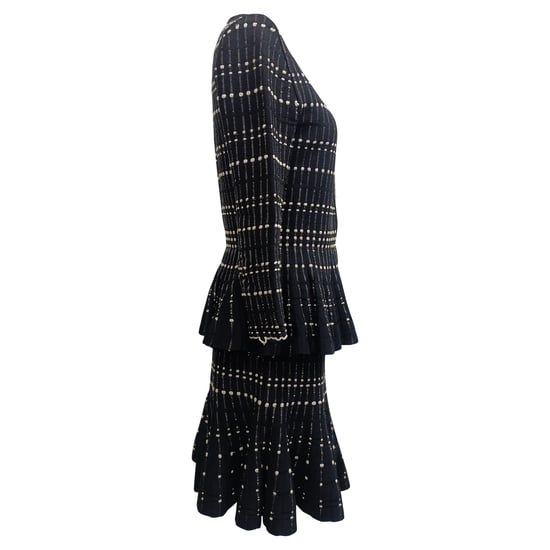 Alexander McQueen Gestreiftes Peplum-Cardigan- und Midirock-Set aus schwarzer Viskose - Image 3