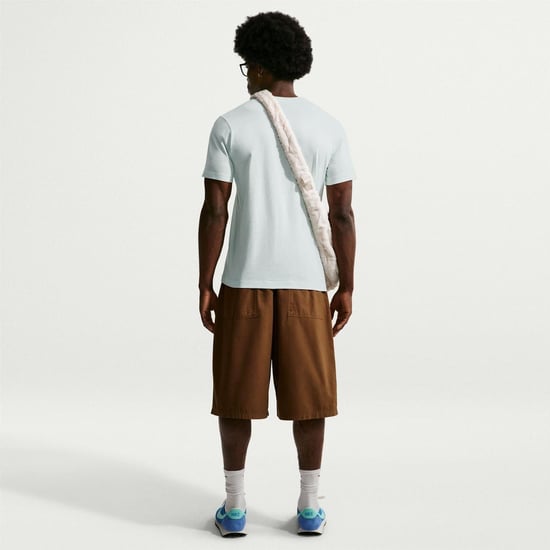 Nike - "Club" T-Shirt für Herren (Hellgrün) - Image 4