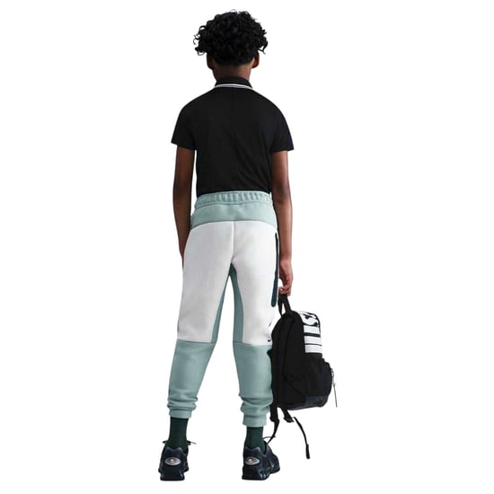 Nike - "Tech" Jogginghosen für Kinder (Salbei/Pflaume) - Image 2