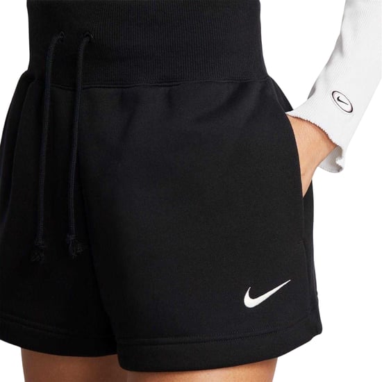 Nike - "Sportswear Essential" Shorts für Damen (Schwarz) - Image 3