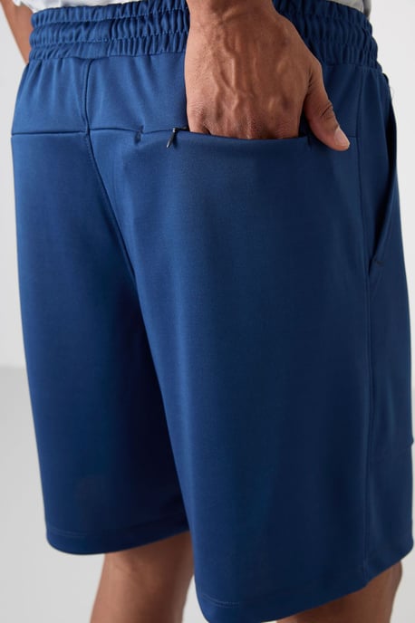 Herren Unifarbene Sweatshorts - Image 5