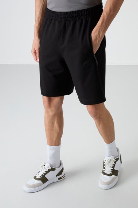 Herren Sweatshorts mit regulärer Passform aus Strick - Image 2