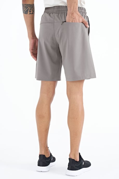 Herren Regular-Fit Weite Shorts - Image 6