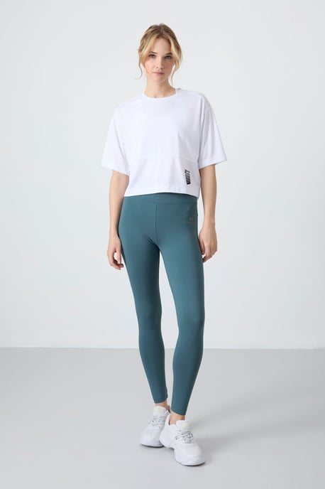 Übergrößen Crop Crew Neck T-Shirt mit Tasche - Image 5