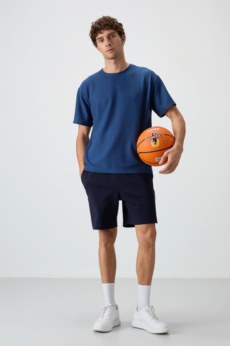 Übergroßes Rundhals-T-Shirt - Image 6