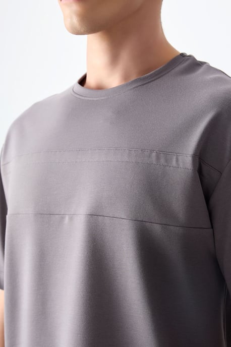 Übergroßes Rundhals-T-Shirt - Image 3
