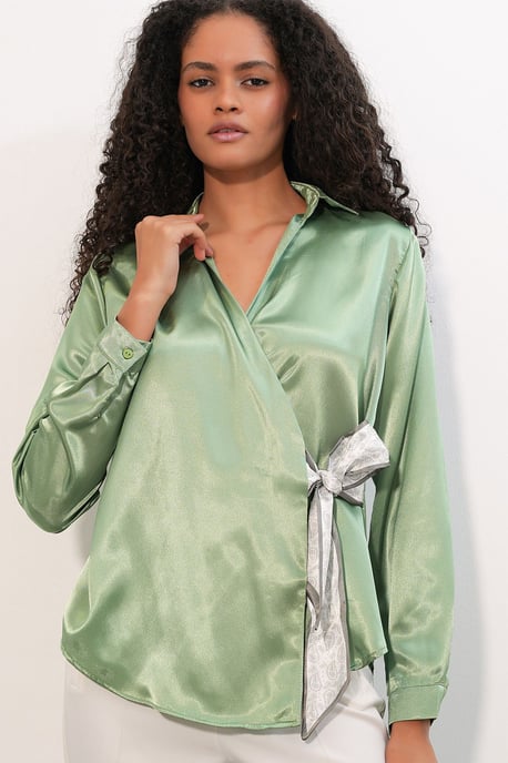 Damen Satin Krawatten-Front Hemd - Image 3