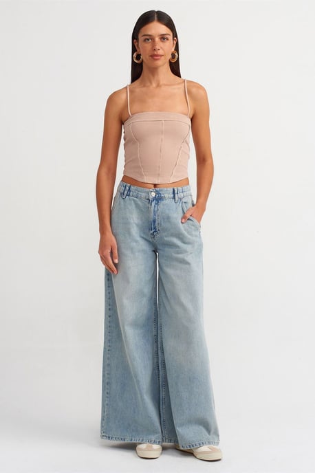 Geripptes quadratisches Crop-Top - Image 3