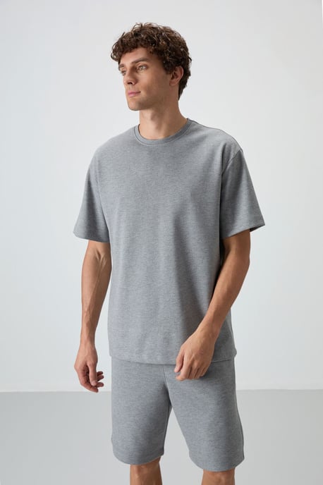 Oversized T-Shirt und Shorts Set - Image 6