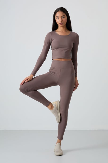 Baumwolle-Elastan Crop T-Shirt und Leggings Set - Image 3