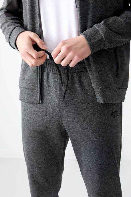 Herren Sweatshirt- und Hosen-Set mit Farbblockdesign - Image 3