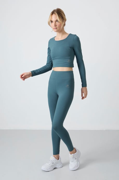 Baumwolle-Elastan Crop T-Shirt und Leggings Set - Image 2