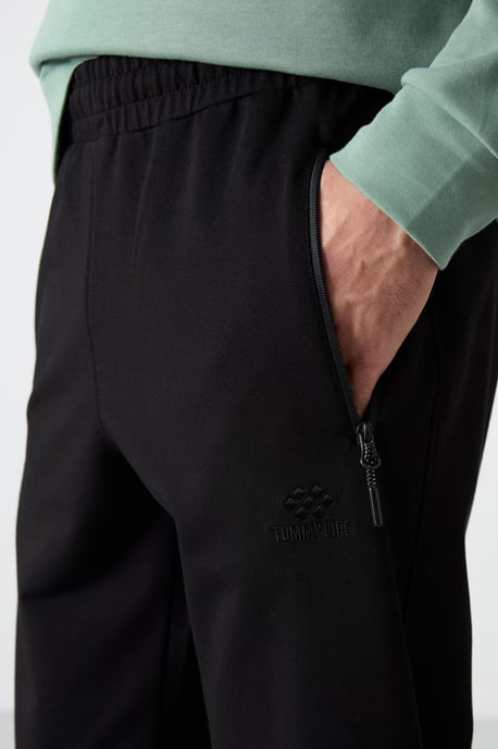 Herren Einfarbige Sweatpants mit Reißverschlusstasche - Image 3
