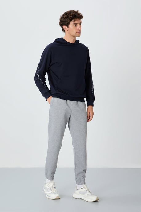 Herren Fleece Sweatpants im Regular Fit - Image 1