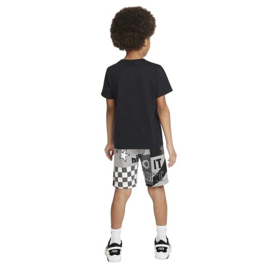 Nike - "Lifestyle" T-Shirt und Shorts für Kinder (Schwarz) - Image 2