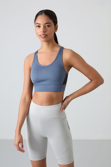 Tailliertes ärmelloses Sport-Crop-Top - Image 4