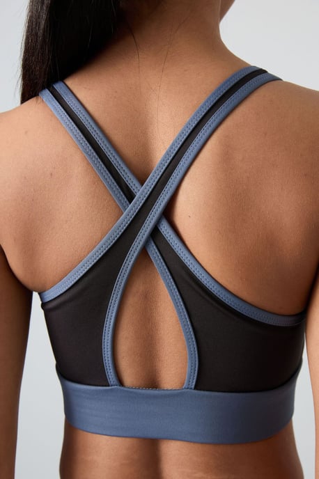 Tailliertes ärmelloses Sport-Crop-Top - Image 5