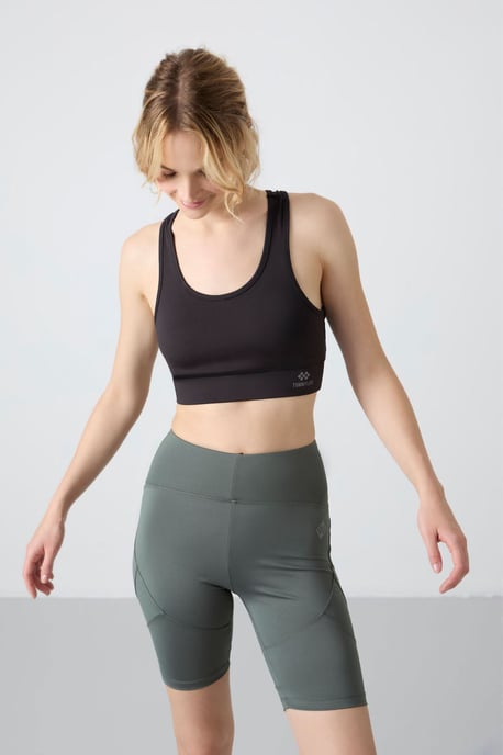 Ärmelloses, tailliertes Sporttop - Image 2