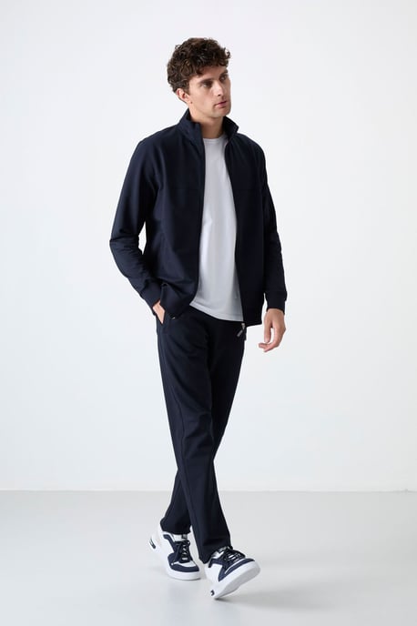 Herren Relaxed Fit Sweatshirt mit Reißverschlusskragen und Hose Set - Image 3