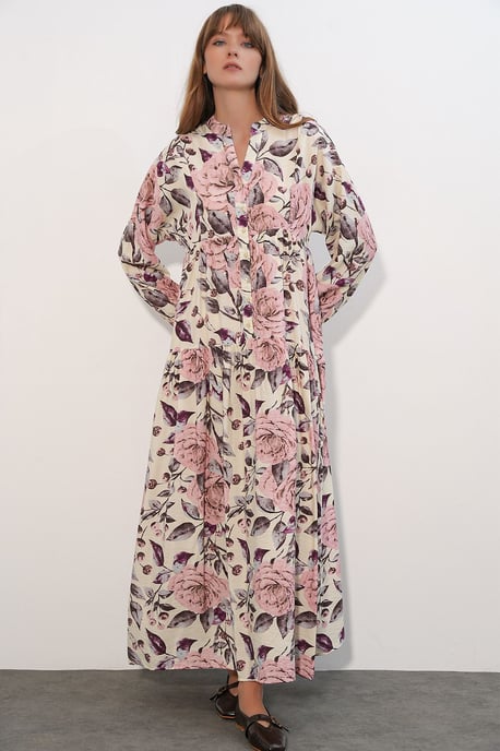 Blumiges Maxikleid mit Mandarinkragen - Image 2