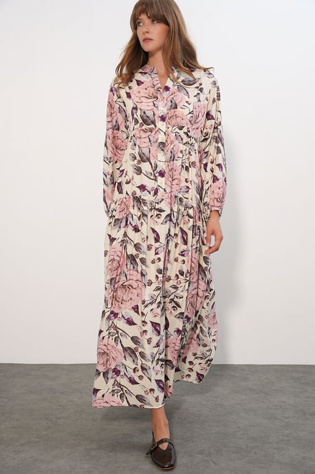 Blumiges Maxikleid mit Mandarinkragen - Image 3