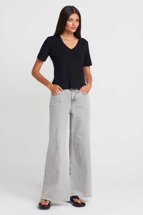 Damen Baumwoll V-Ausschnitt T-Shirt - Image 4