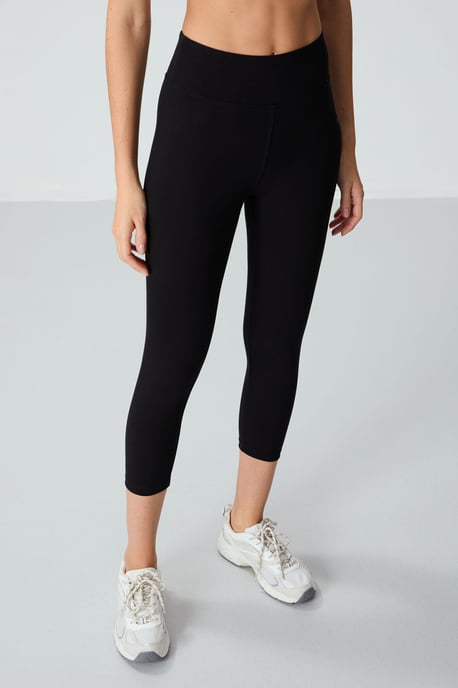 Hochtaillierte Capri-Leggings - Image 4