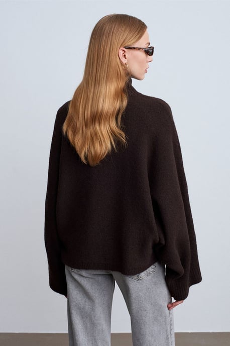Übergroßer gerippter Rollkragenpullover - Image 2