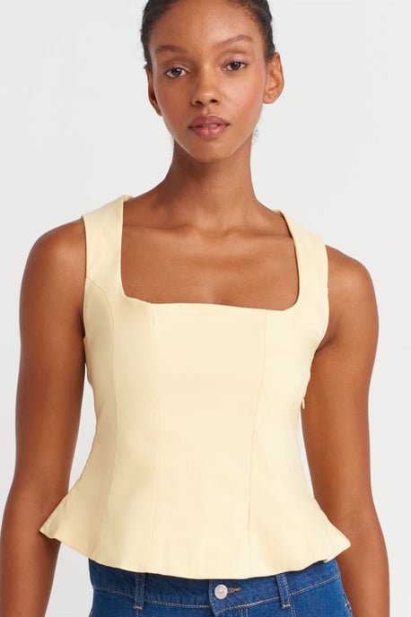 Taillierte ärmellose Bluse mit quadratischem Ausschnitt - Image 3