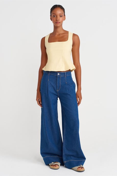 Taillierte ärmellose Bluse mit quadratischem Ausschnitt - Image 4