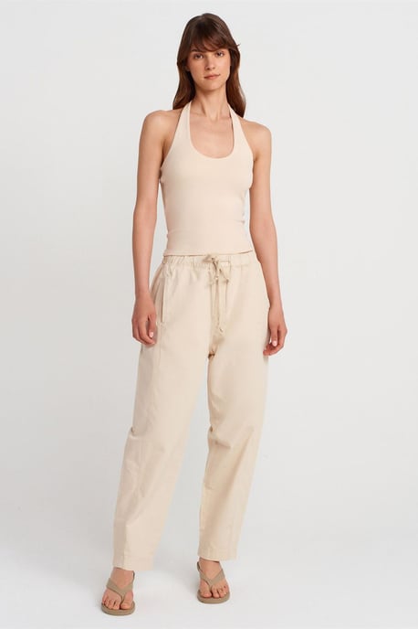 Gerippte Halsbandfreie ärmellose Bluse - Image 4