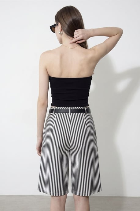 Damen Strapless Crop Bandeau Top - Image 2
