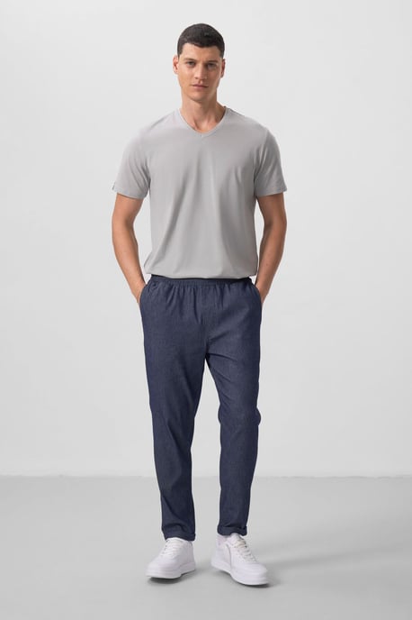 Herren Chinos mit geradem Schnitt aus Gabardine - Image 1