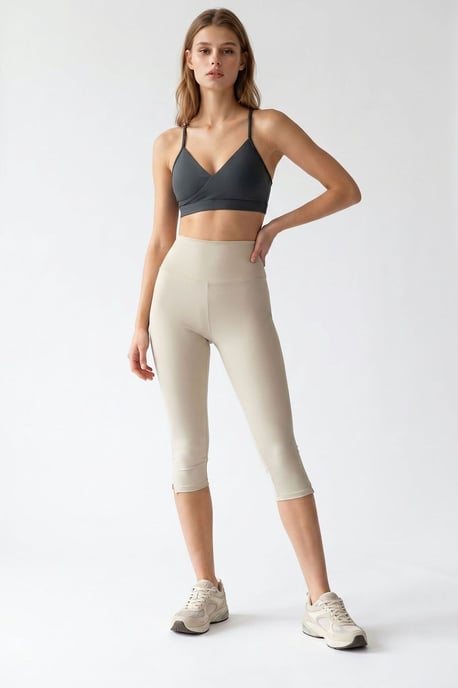 Hochtaillierte Capri-Leggings mit Schlitz - Image 2