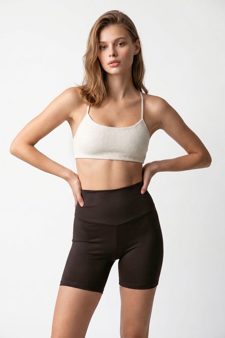 Hochtaillierte Skinny-Radshorts - Image 1
