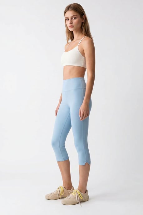Hochtaillierte Capri-Leggings mit Schlitz - Image 3