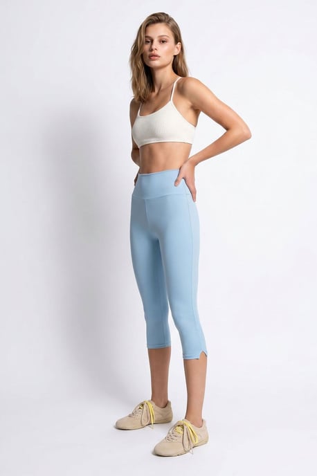 Hochtaillierte Capri-Leggings mit Schlitz - Image 4