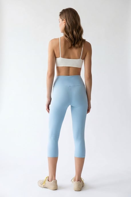 Hochtaillierte Capri-Leggings mit Schlitz - Image 5