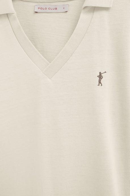 Cotolino-Poloshirt ecru mit knopflosem Kragen und Rigby Go Stickerei - Image 5