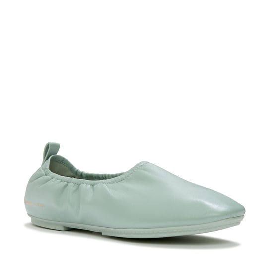 FitFlop X Pantone Delicato Ballerina Leder Damen Schuhe Grün - Image 1