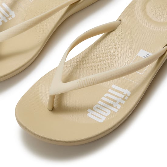 FitFlop X Pantone Iqushion Damen Boulder Flip-Flops - Image 5