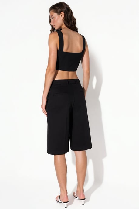 Gerade geschnittene Bermuda-Shorts (ohne Gürtel) - Image 3