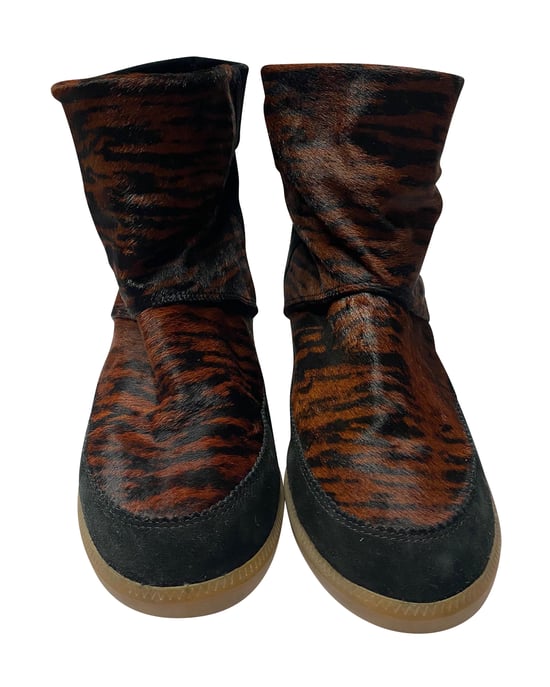 Isabel Marant Stiefeletten mit Tigerprint aus braunem Wildleder - Image 2
