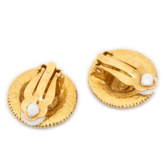 CC Round Clip On Earrings Ohrringe - Image 2
