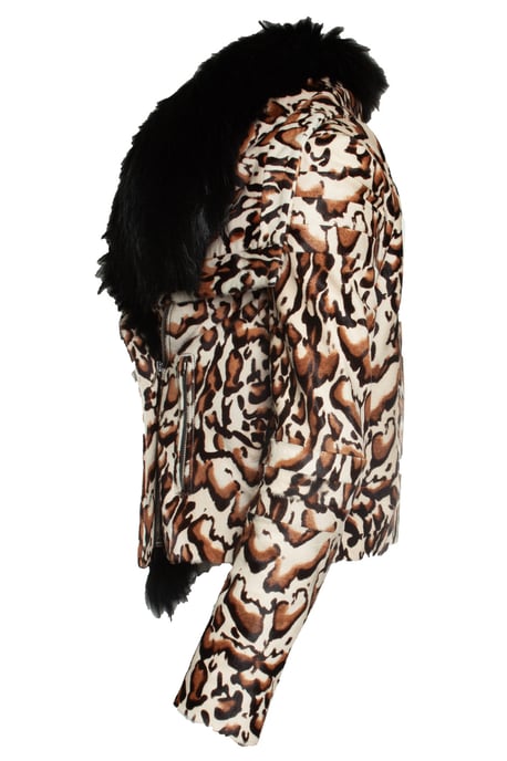 Diane von Furstenberg, Ponyfellmantel - Image 3