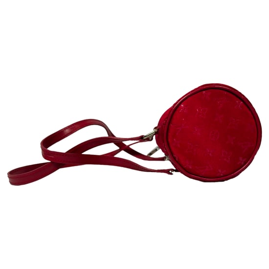 Louis Vuitton Mini Papillon Barrel Schultertasche aus rotem Satin - Image 6