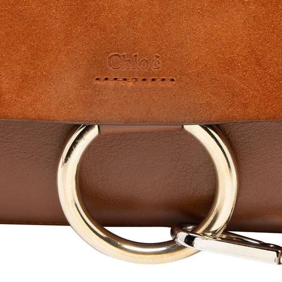 Chloe Faye kleine Schultertasche aus Kalbswildleder - Image 3