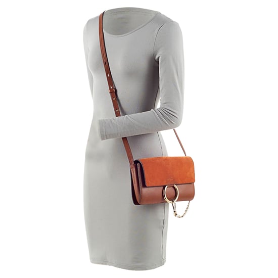 Chloe Faye kleine Schultertasche aus Kalbswildleder - Image 6