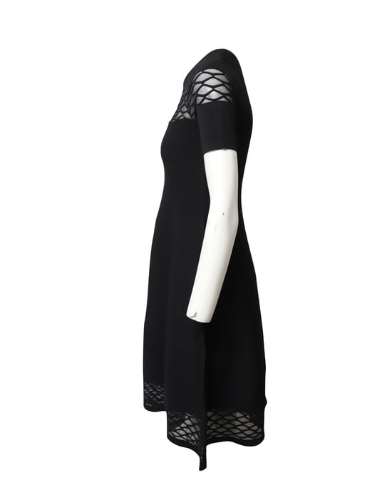 Maje Kleid mit transparentem Strickdesign aus schwarzer Viskose - Image 3