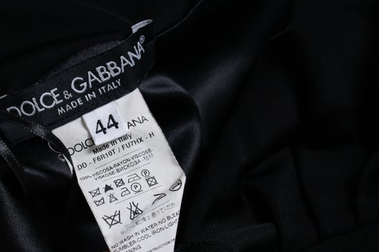 Dolce & Gabbana, schwarzes Kleid mit V-Ausschnitt - Image 5